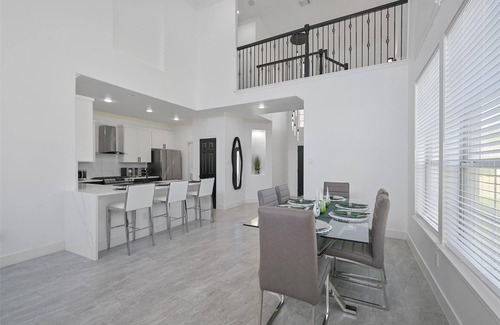 Bammel Casa | Modern 3BD/2.5BA Gated Townhome in Great Location! Close to Everything!