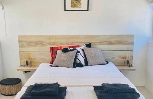 Swetes Casa | Modern 3bed House in the Heart of Swetes Village