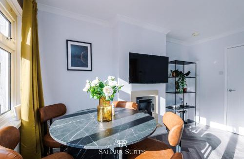 Liverpool Casa | Modern 3BED - Liverpool Centre - Parking - Sleep 5