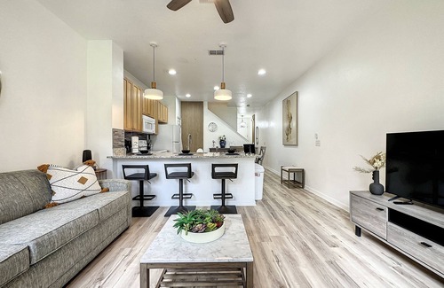 Crestwynd Bay Villa | Modern 3bedrooms, 3bathrooms Steps from Disney
