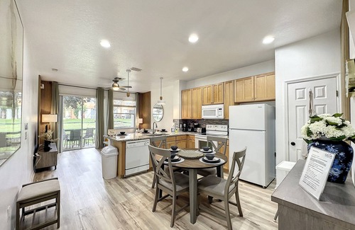 Crestwynd Bay Villa | Modern 3bedrooms, 3bathrooms Steps from Disney