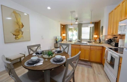 Crestwynd Bay Villa | Modern 3bedrooms, 3bathrooms Steps from Disney