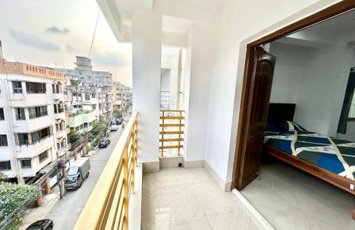 Kolkata Apartamento | Modern 3BHK Apt for Big Groups & Family on EM Bypass