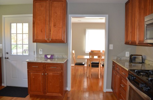 Alexandria West Casa | Comodidad y conveniencia! 3BR / 2 BA, cerca de DC y Alexandria, minutos a 395-495