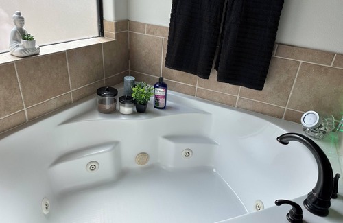 MacGregor Casa | MODERN 3BR 3 BATH TOWNHOME DWNTWN Htx