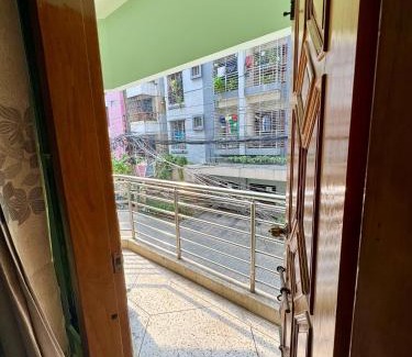 Basundhara Residential Area Apartamento | Modern 3BR, AC, WI-FI, Comfort