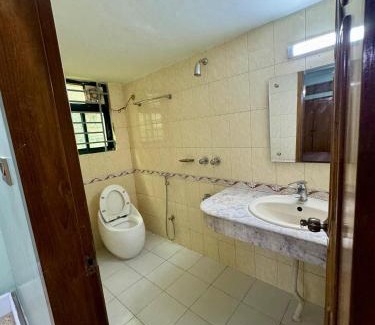 Basundhara Residential Area Apartamento | Modern 3BR, AC, WI-FI, Comfort