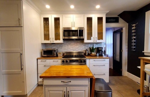 Cove - East Side - Shippan Apartamento | Modern 3BR Apartment Downtown, HarborPt I-95 Train