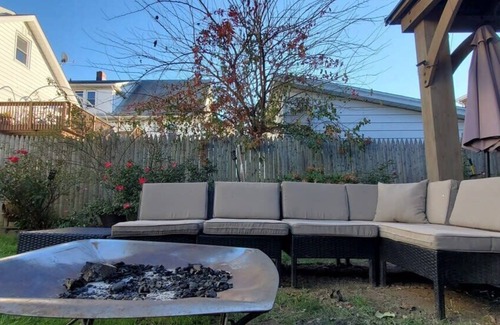 Cove - East Side - Shippan Apartamento | Modern 3BR Apartment Downtown, HarborPt I-95 Train
