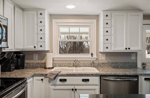 Ridgeway Otro | Modern 3BR Country Farmhouse