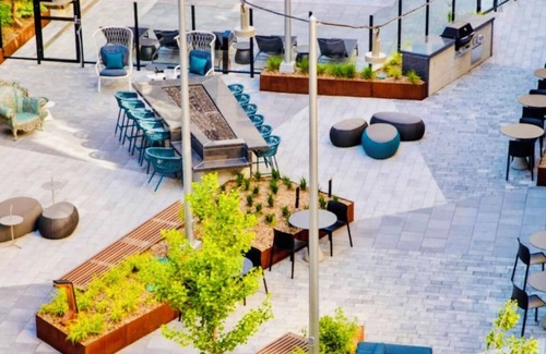 Cambridgeport Apartamento | Modern 3BR Escape in Cambridge – Pool, Gym & All the Perks!