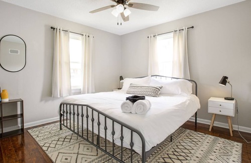 Ironton Casa | Modern 3br Gem in Heart of Ironton
