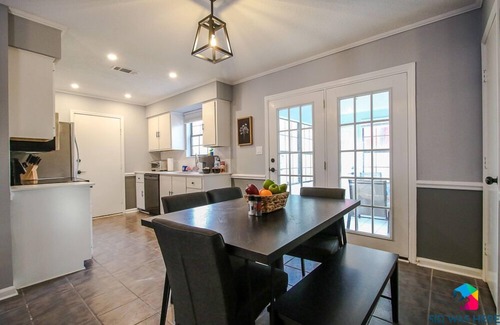 Savannah Casa | Modern 3BR Home, 25 Mins to Tybee + Pets