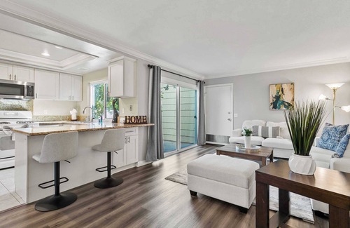 Woodbridge Casa | Modern 3BR Home in Irvine, Patio, Spacious Layout, Close to Beaches #18