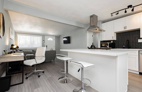Winchester Casa | Modern 3BR Home w/ Backyard Oasis, Near the Strip