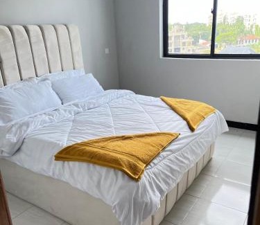 Masaki Apartamento | Modern 3BR in Masaki With Gym &Pool