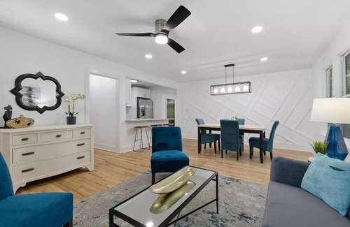 Griffin Heights Casa | Modern 3br midtown gem w/ outdoor space