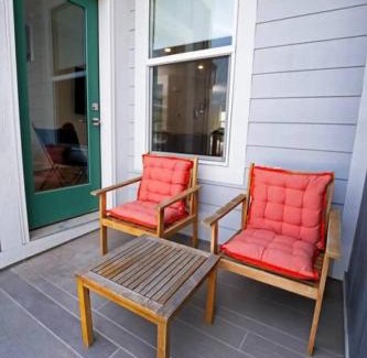South Salt Lake Casa | Modern 3br Ski Retreat Mountain Views & Garage