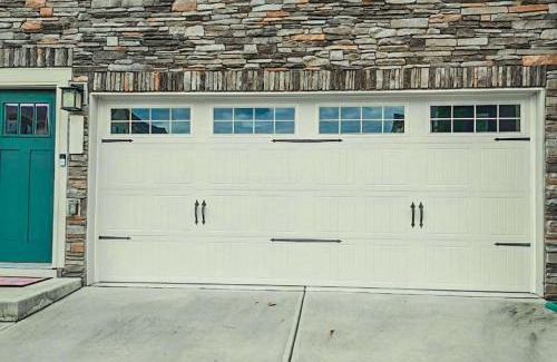 Cary Casa | Modern 3BR Townhouse Near RDU & Hospitals