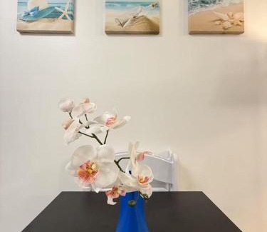 University District Casa | Modern 3BR Townhouse near UW