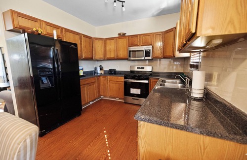 Nauck Casa | ★Modern 3BR Townhouse minutes from Washington, DC★