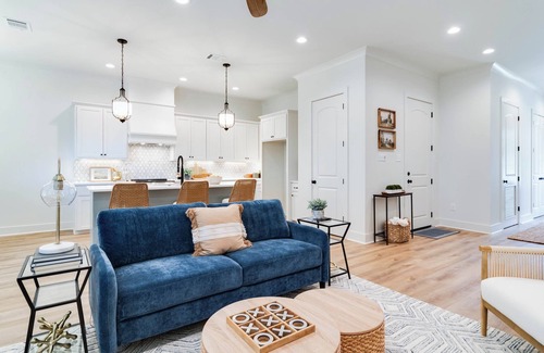 Youngsville Casa | Luxury Townhomes, 3br, private garage and yard