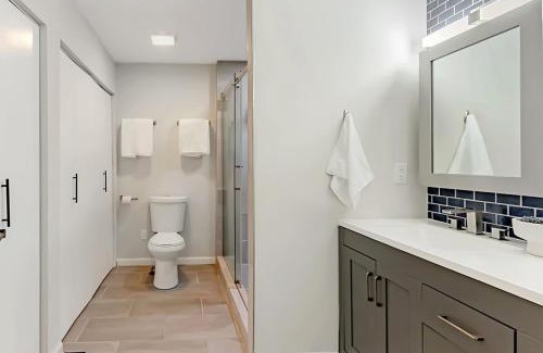 Park Forest Village Casa | Modern 3BR With Big Kitchen & TV Rm