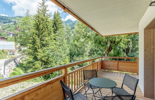 Champagny-en-Vanoise Apartamento | Apartamento moderno 4* con 2 habitaciones, balcón, parking, wifi y mascotas permitidas