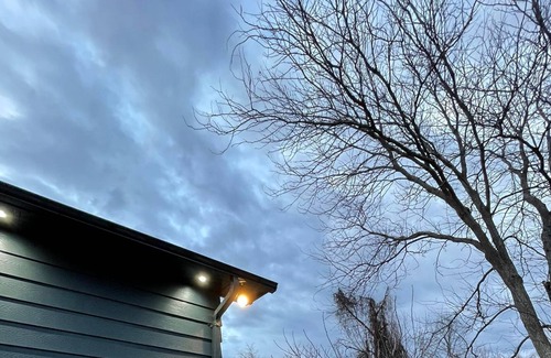 Georgina Cabaña | Modern 4 bdrm cottage at Lake Simcoe!
