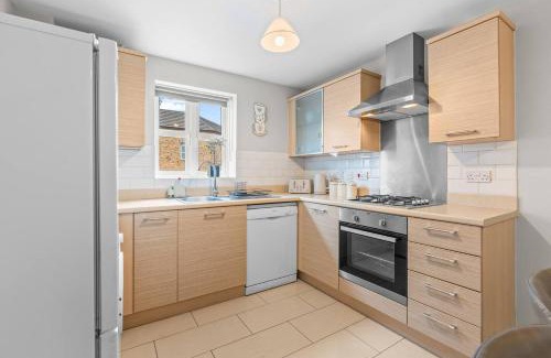 Coventry Apartamento | Modern 4-Bed Close to Jaguar Whitley & City Centre