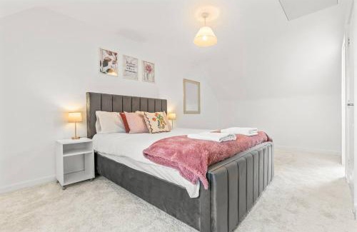 Coventry Apartamento | Modern 4-Bed Close to Jaguar Whitley & City Centre