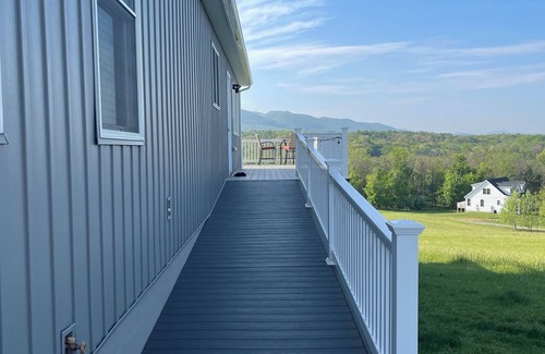Stanley Casa | Modern 4-bedroom Country House in Stanley with WiFi, and A Big Sky View!