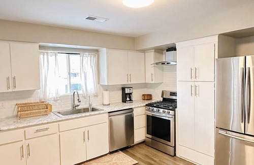 Fallon Casa | Modern 4 Bedroom Home
