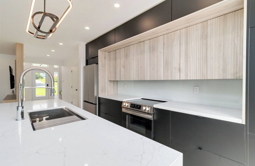 Bayside Casa | Modern 4Bdr House w/ Ocean Beachfront & Backyard 20min to Halifax & Peggy's Cove