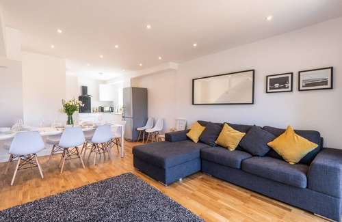 Brighton Casa | Modern 4Bed Seaside Escape * With Parking*