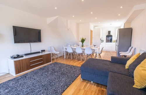 Brighton Casa | Modern 4Bed Seaside Escape * With Parking*