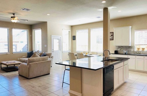 Rosenberg Casa | Modern 4BR Home in Rosenberg with Spacious Living and Prime Location #41715