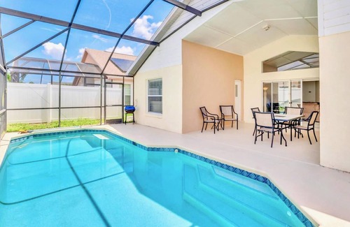 Indian Point Casa | Modern 4BR Home - Pool Games Room - Near Disney