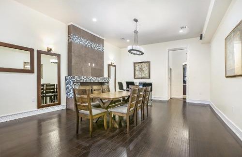 Faubourg Lafayette Apartamento | Modern 4BR Penthouse in Downtown by Hosteeva