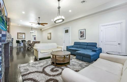 Faubourg Lafayette Apartamento | Modern 4BR Penthouse in Downtown by Hosteeva