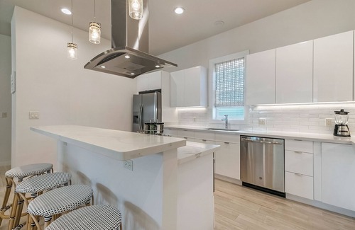 Mid-City Condominio | Modern 4BR Townhouse Near French Quarter