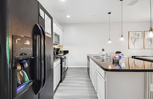 Loughman Casa | Modern 4BR w/Private Pool in Solterra Resort