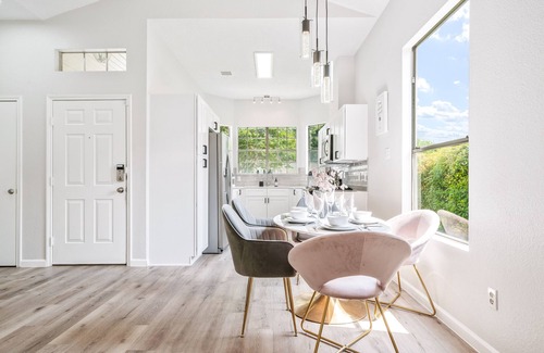 Wells Branch Casa | ❤️modern 5☆accommodation in 3B2B✔King size bed✔ BBQ✔ pet friendly✔5 mi to Domain