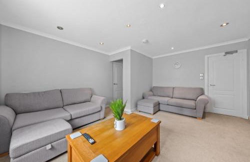 Bannockburn Casa | Modern 5-Bedroom House - Bannockburn