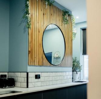 Colwyn Bay Casa | Modern 5 Bedroom Terraced Luxurious House