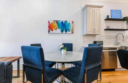 Faubourg Lafayette Apartamento | Modern 5 BR Condo - Large Pool - Near Everything