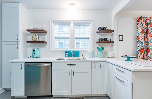 Wausau Casa | Modern 50's Retro Charm