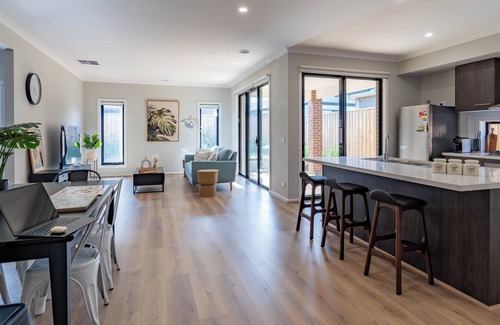 Clyde Casa | Modern 5bedrooms Clyde home