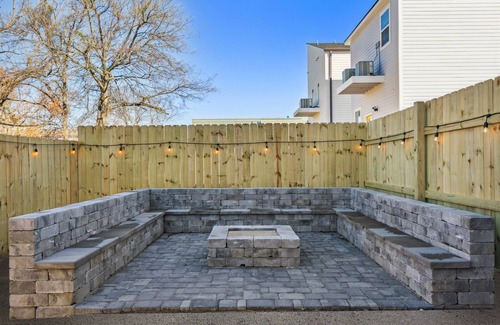 Tulane - Gravier Casa | Modern 5BR/5BA Escape | Near FQ & Private Parking
