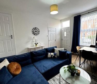 Harehills Apartamento | Modern 6 Bed Home Near Leeds City Centre-Long Stay Rates Available